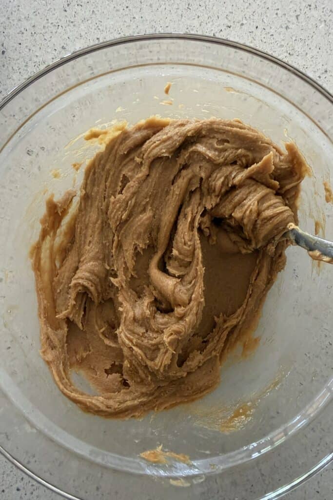 Mix the peanut butter, brown sugar, and egg in a medium bowl until well combined and smooth