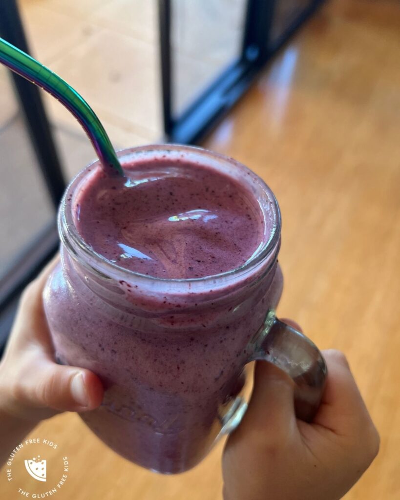 Banana Blueberry Smoothie for breakfast or snack