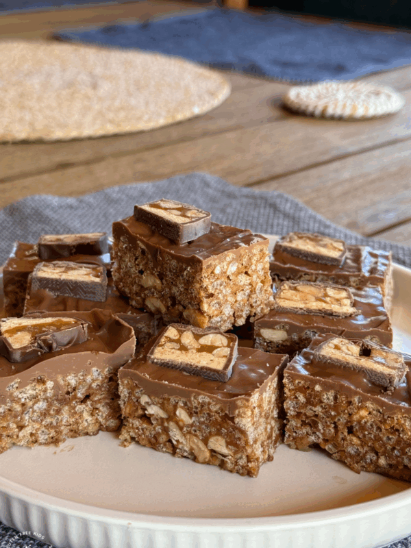Gluten-Free Snickers Slice (No-Bake)