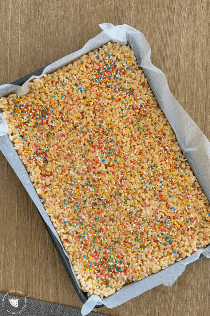 press gluten-free cereal mix into the tray