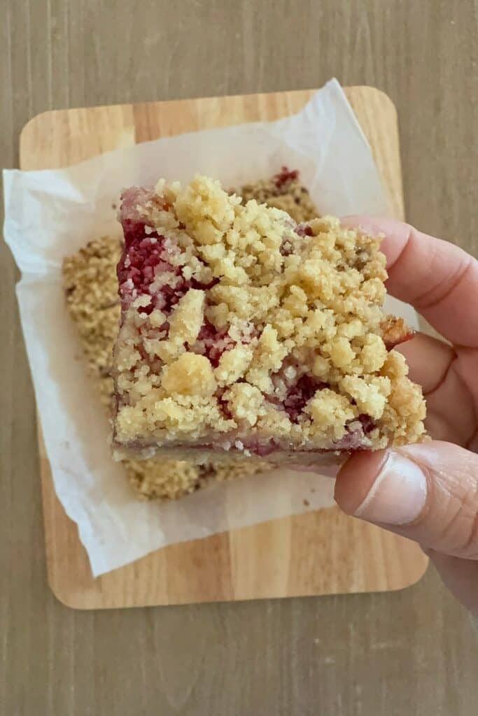 close up of gluten-free Raspberry Crumble Bar